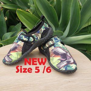 New Size 5 Jurassic Park sneakers water shoes